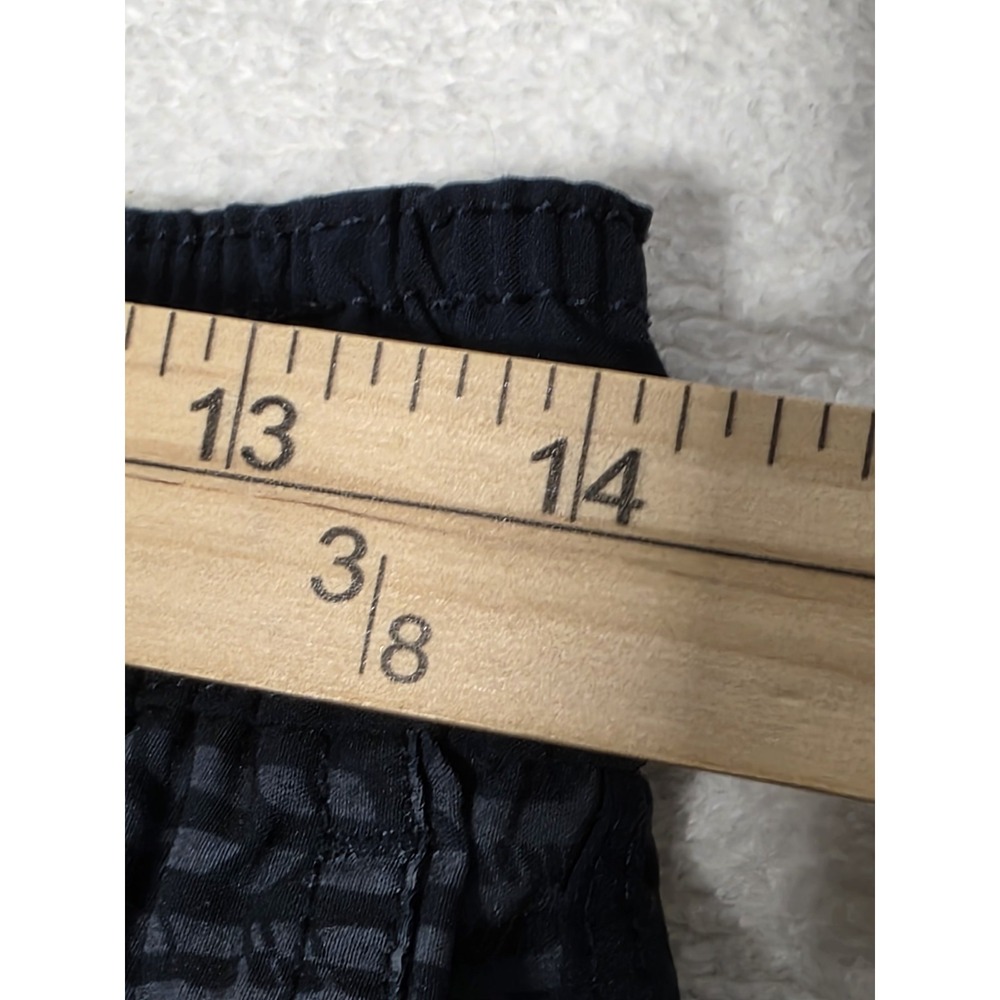 Vuori Banks Shorts Mens Size Medium Navy Blue Striped Board Shorts - Picture 6 of 8